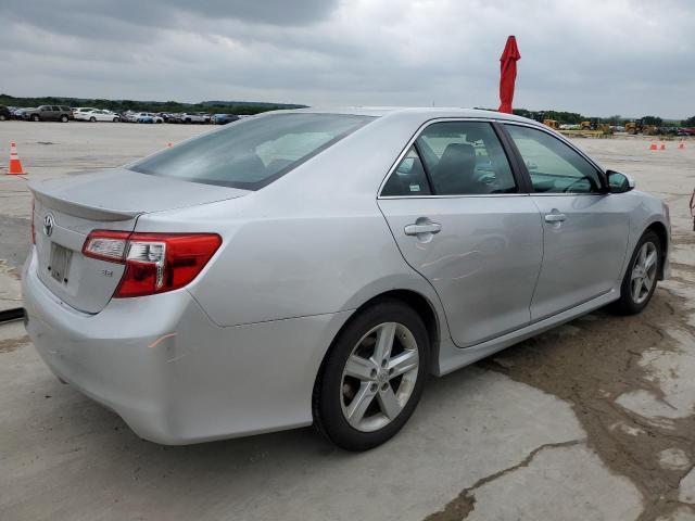 2012 Toyota Camry Base - Фото 3