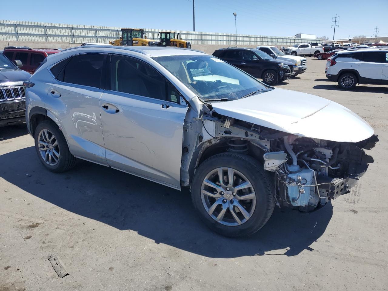 2015 LEXUS NX 200T - Фото 4