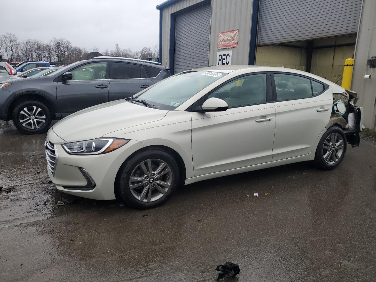 2017 HYUNDAI ELANTRA SE