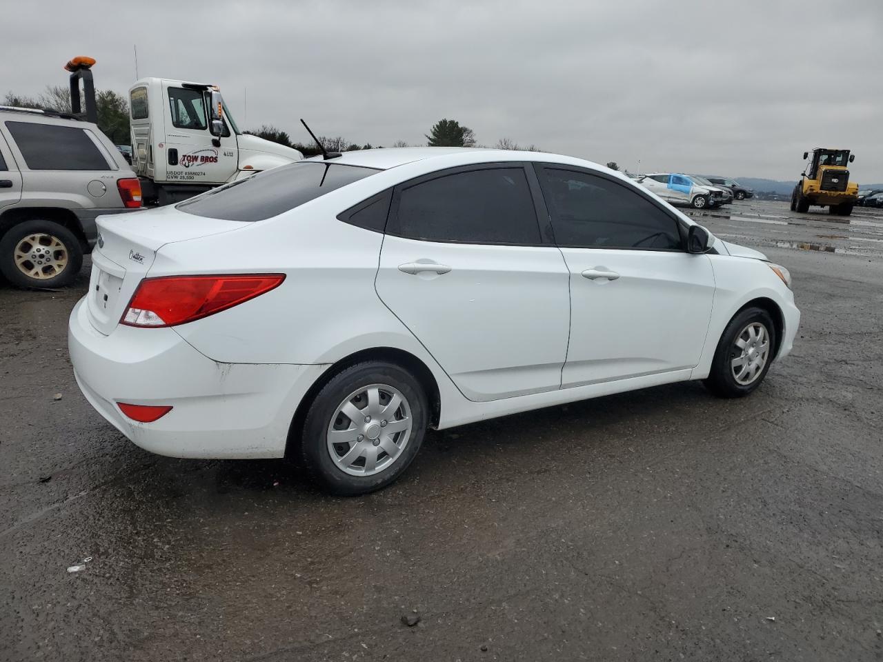2017 HYUNDAI ACCENT SE - Image 3
