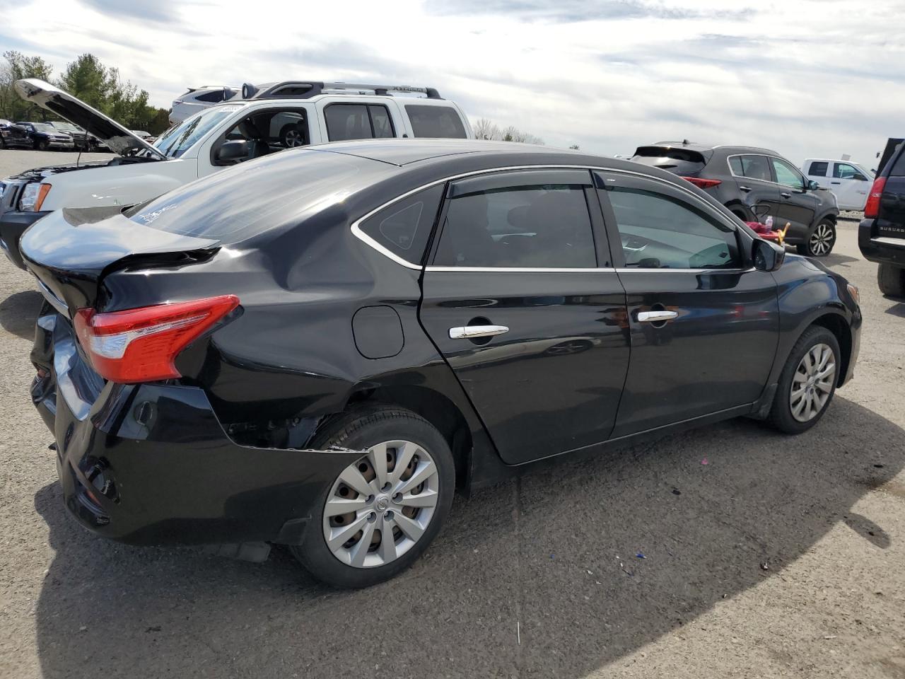 2017 NISSAN SENTRA S - Фото 3