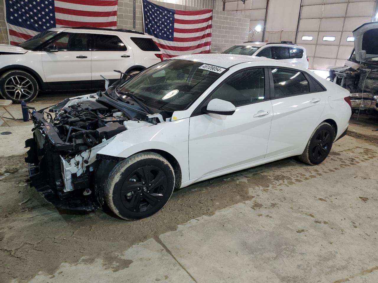2023 HYUNDAI ELANTRA SE