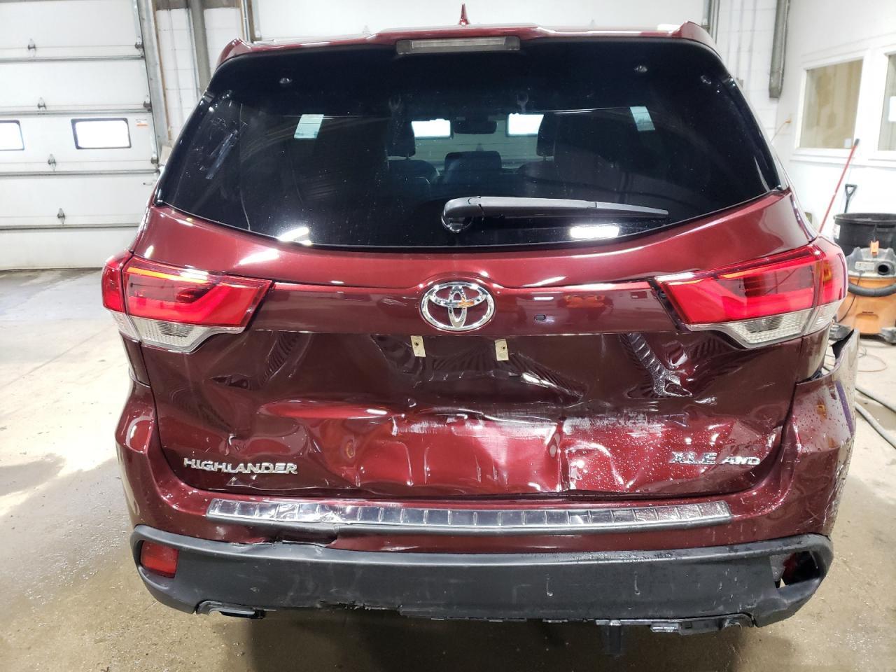 2018 TOYOTA HIGHLANDER - Фото 6
