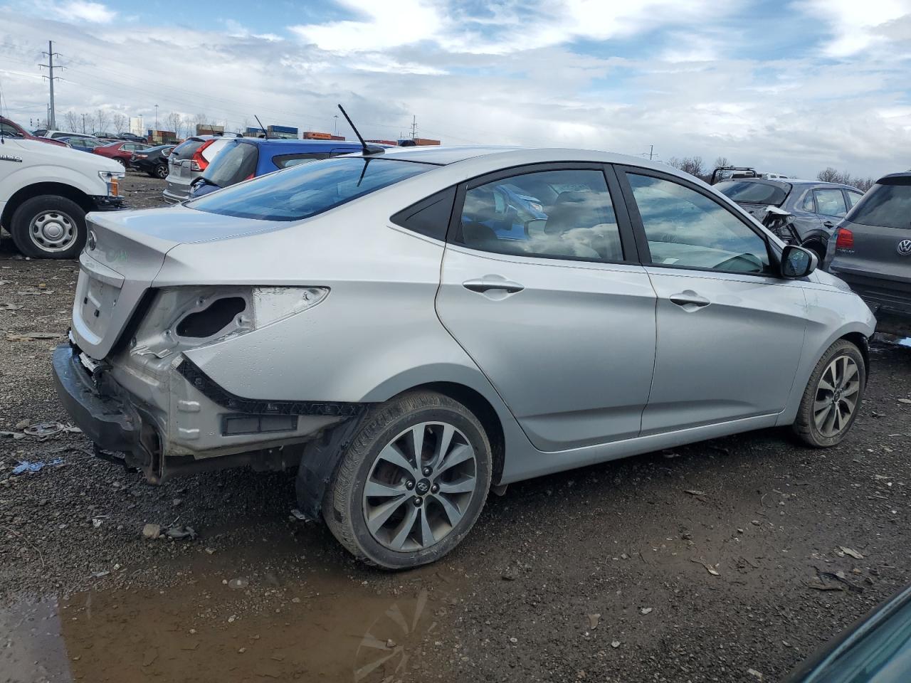 2017 HYUNDAI ACCENT SE - Image 3