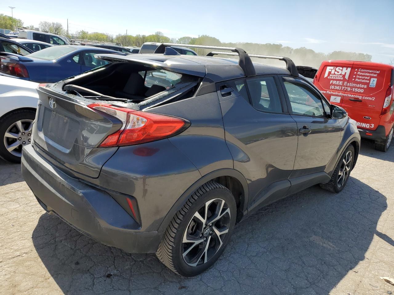 2018 TOYOTA C-HR XLE - Фото 3