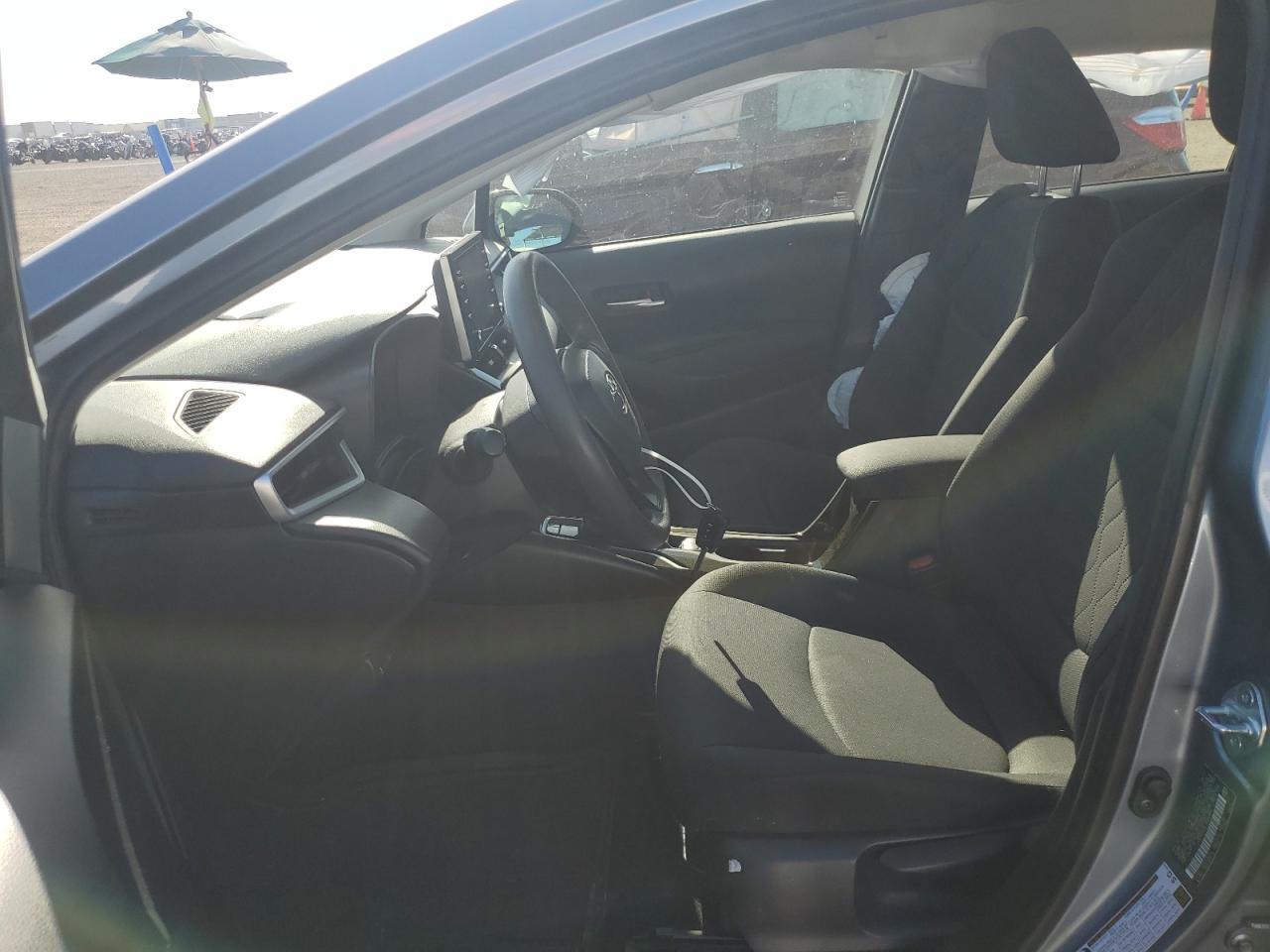2020 TOYOTA COROLLA LE - Фото 7