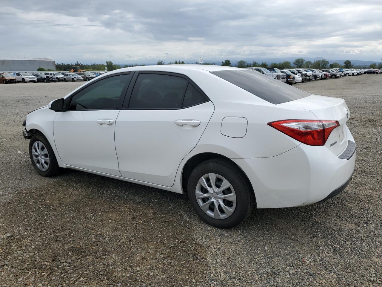2015 TOYOTA COROLLA L - Image 2
