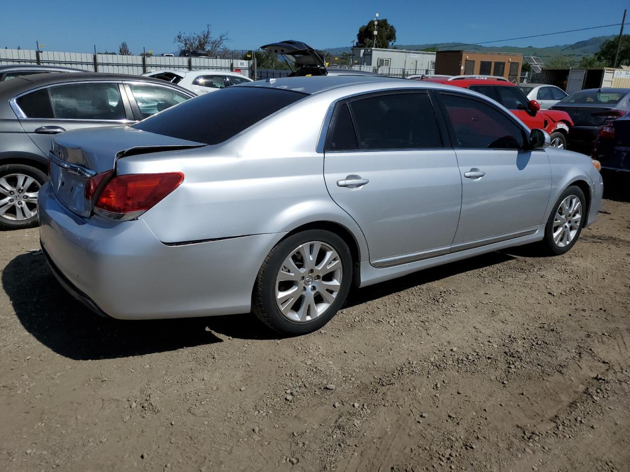 2011 TOYOTA AVALON BAS - Фото 3