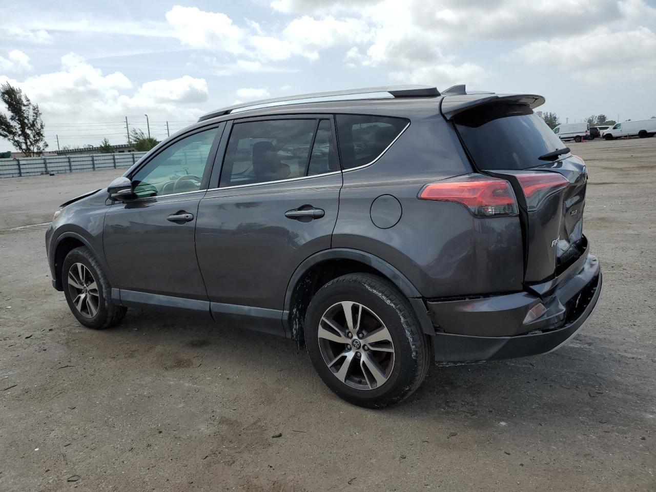 2016 TOYOTA RAV4 XLE - Image 2
