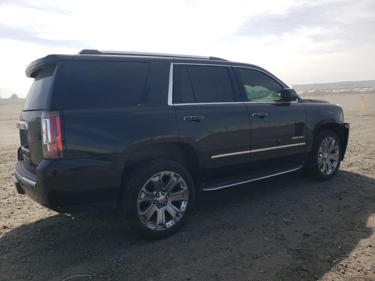 2017 GMC YUKON DENA - Фото 3