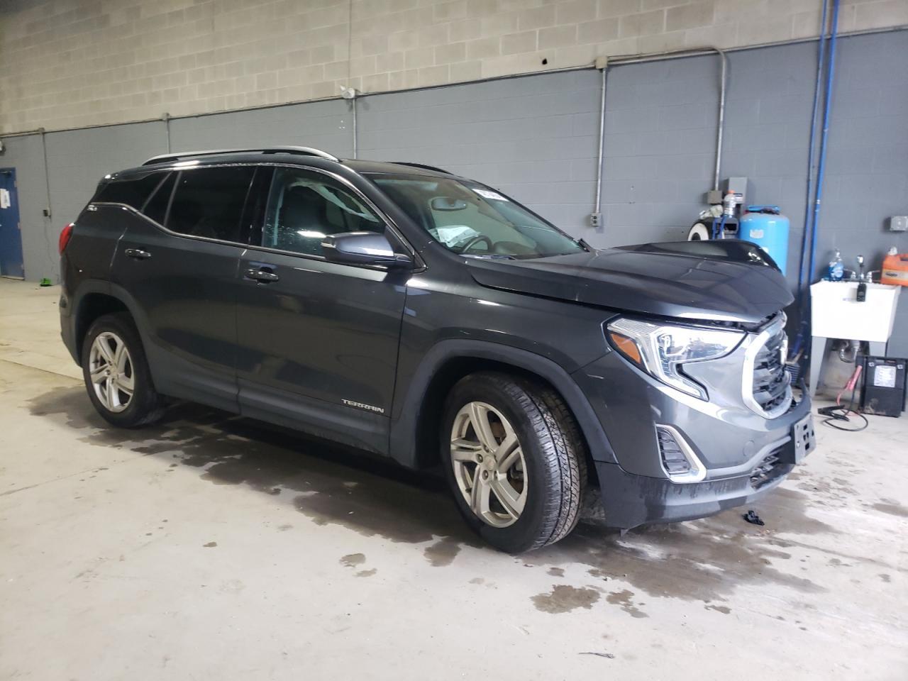 2018 GMC TERRAIN SL - Image 4
