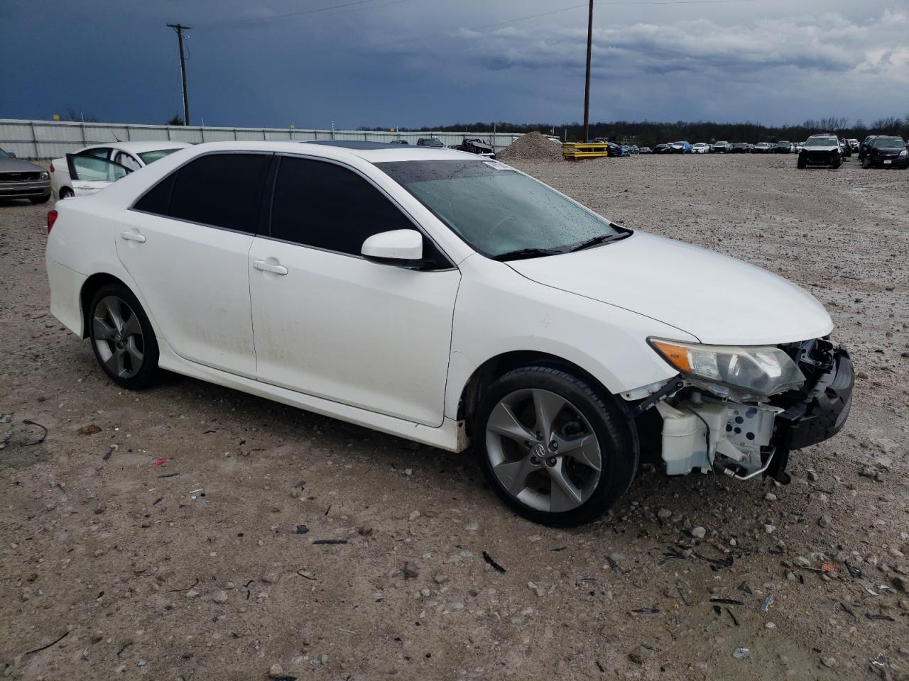 2012 TOYOTA CAMRY SE - Image 4