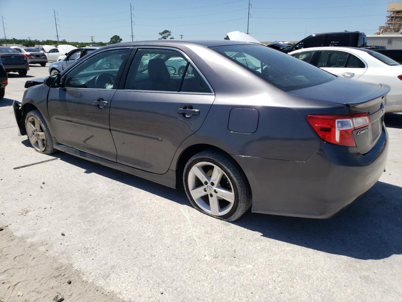 2014 TOYOTA CAMRY L - Image 2