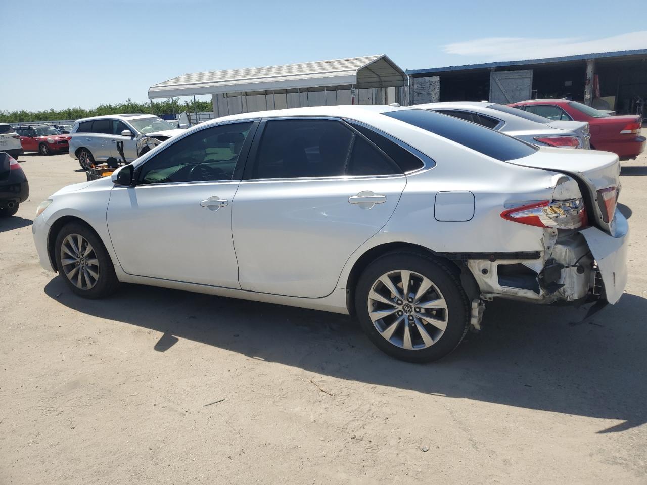 2016 TOYOTA CAMRY LE - Фото 2