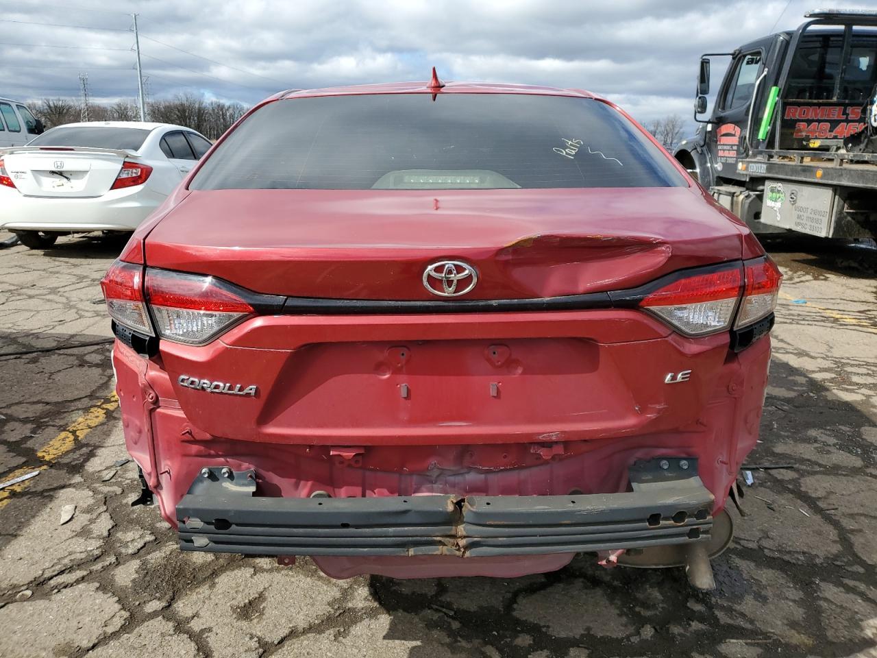 2020 TOYOTA COROLLA LE - Фото 6