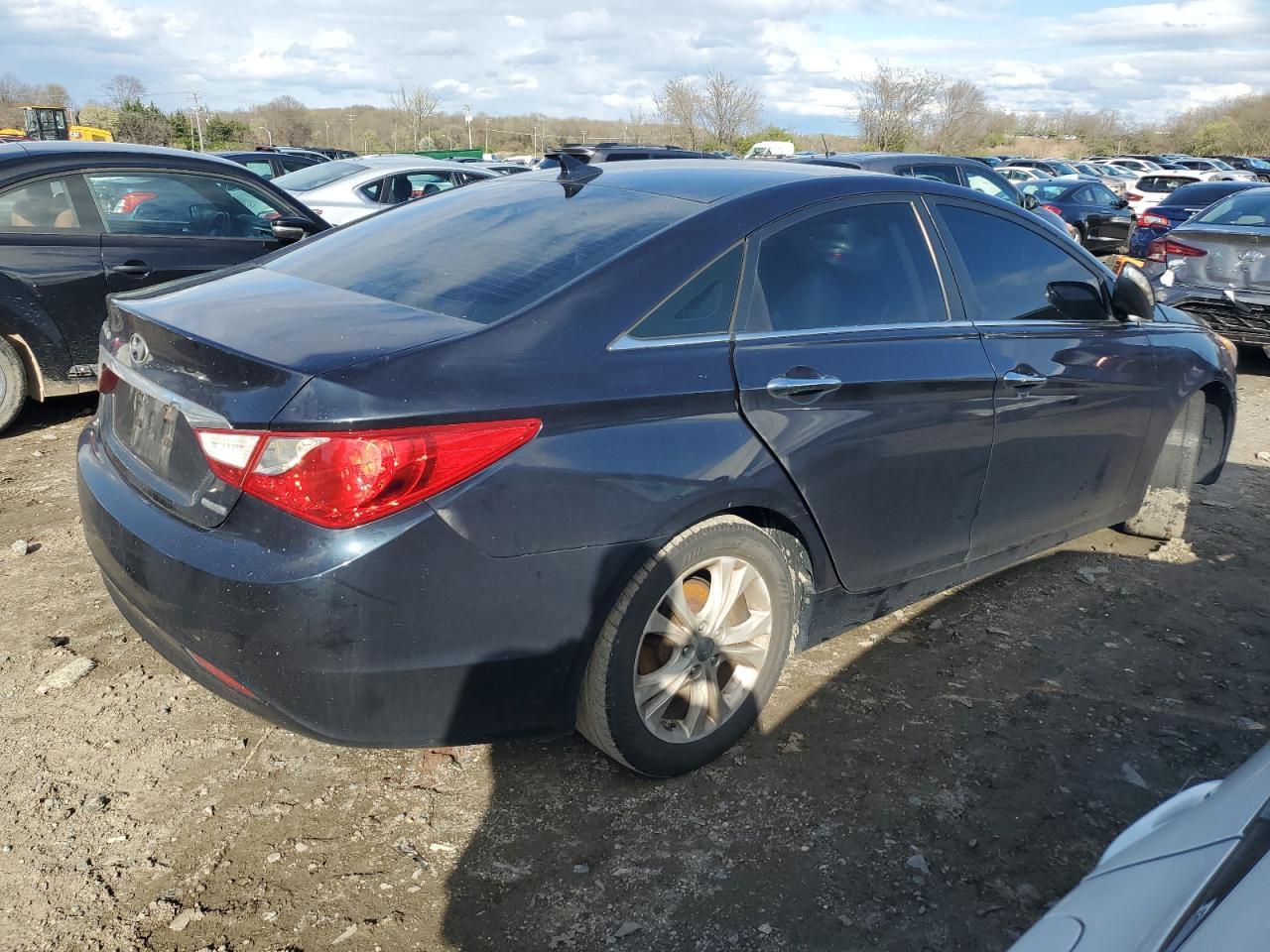 2011 HYUNDAI SONATA SE - Фото 3