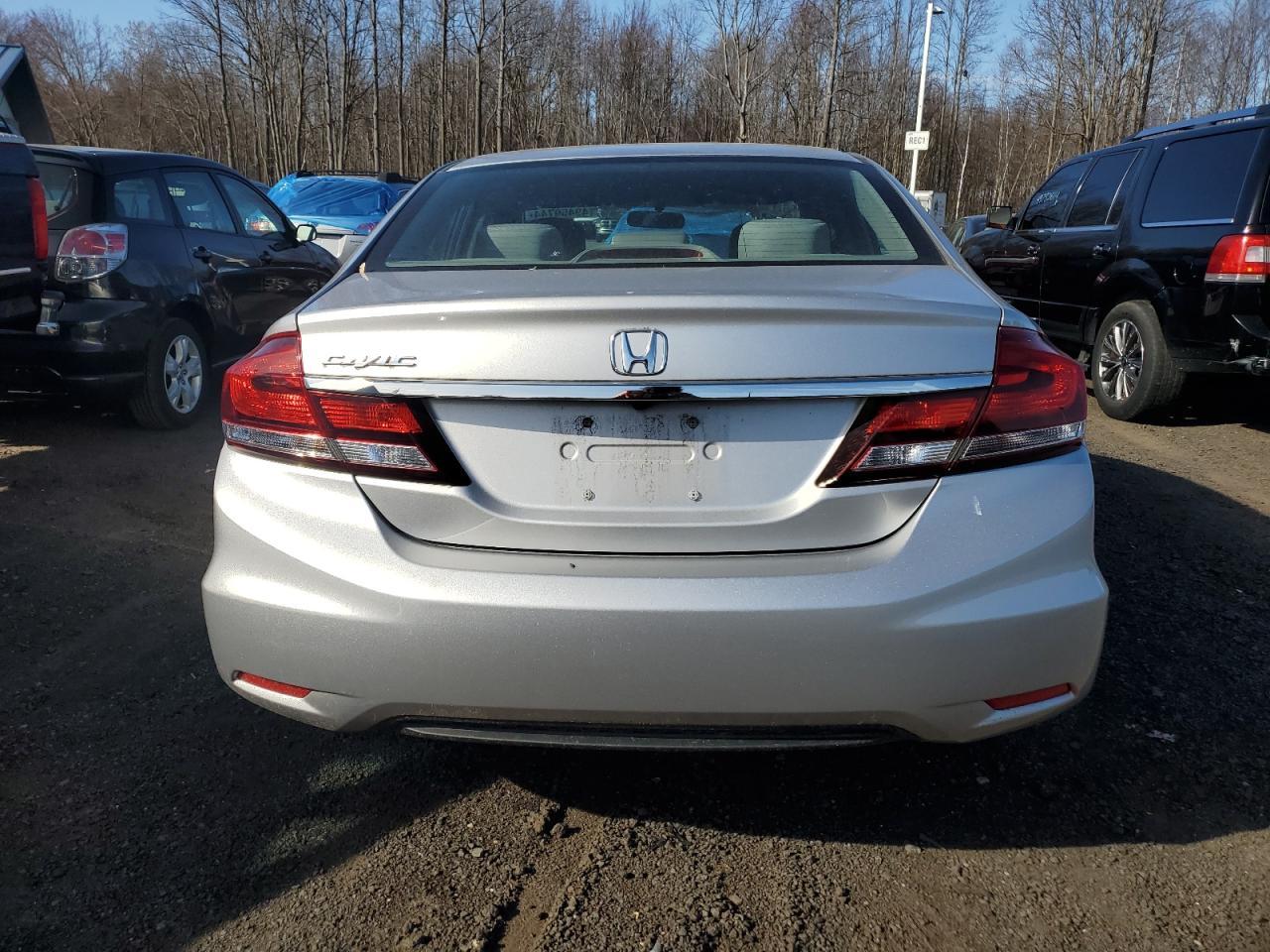 2015 HONDA CIVIC LX - Фото 6