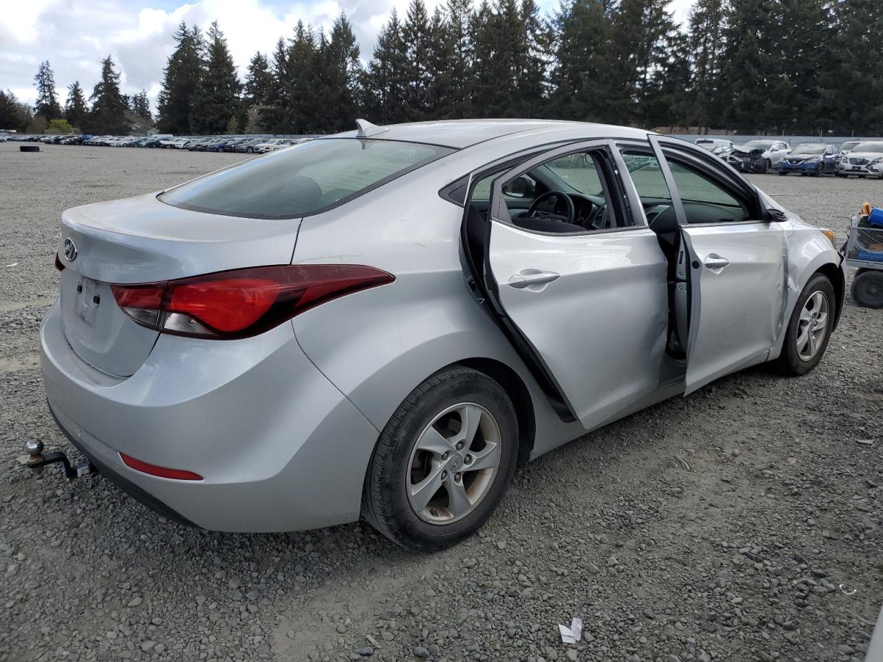 2015 HYUNDAI ELANTRA SE - Фото 3