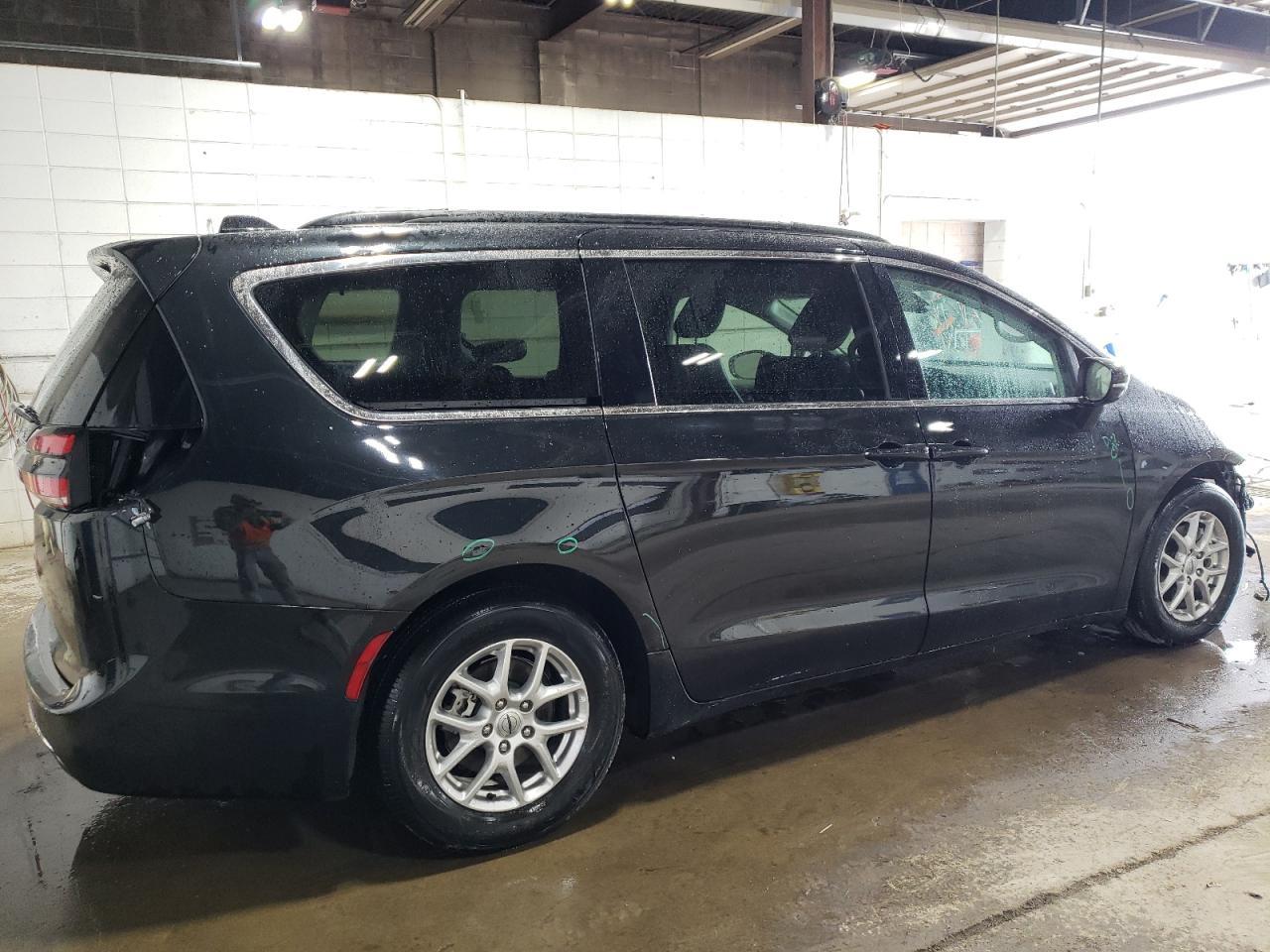 2022 CHRYSLER PACIFICA T - Image 3