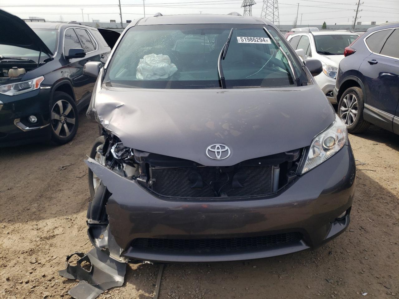 2015 TOYOTA SIENNA XLE - Фото 5