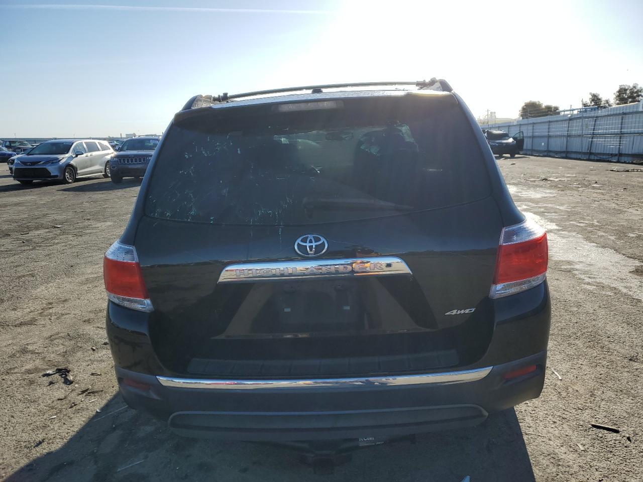2011 TOYOTA HIGHLANDER - Фото 6
