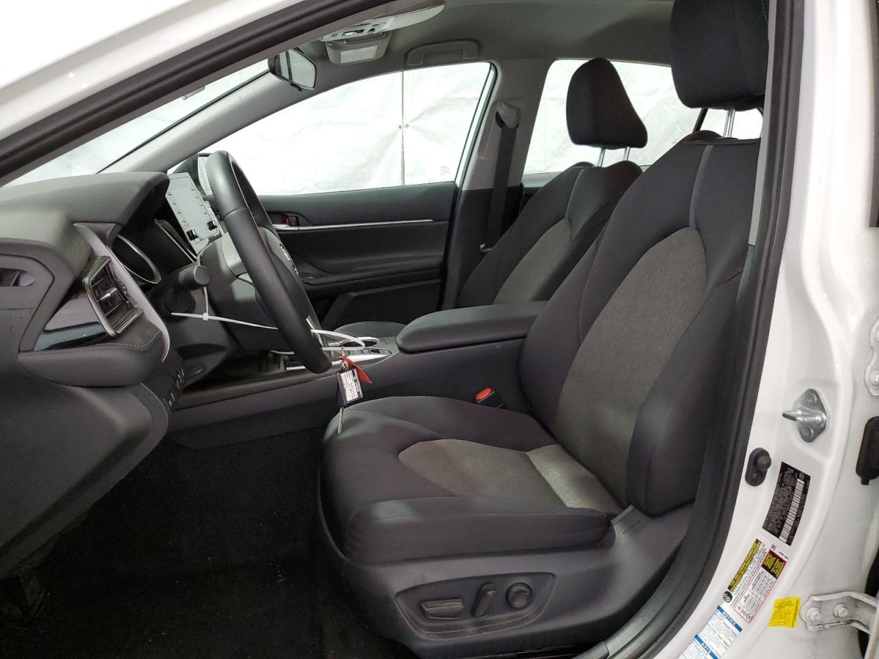 2023 TOYOTA CAMRY LE - Фото 7
