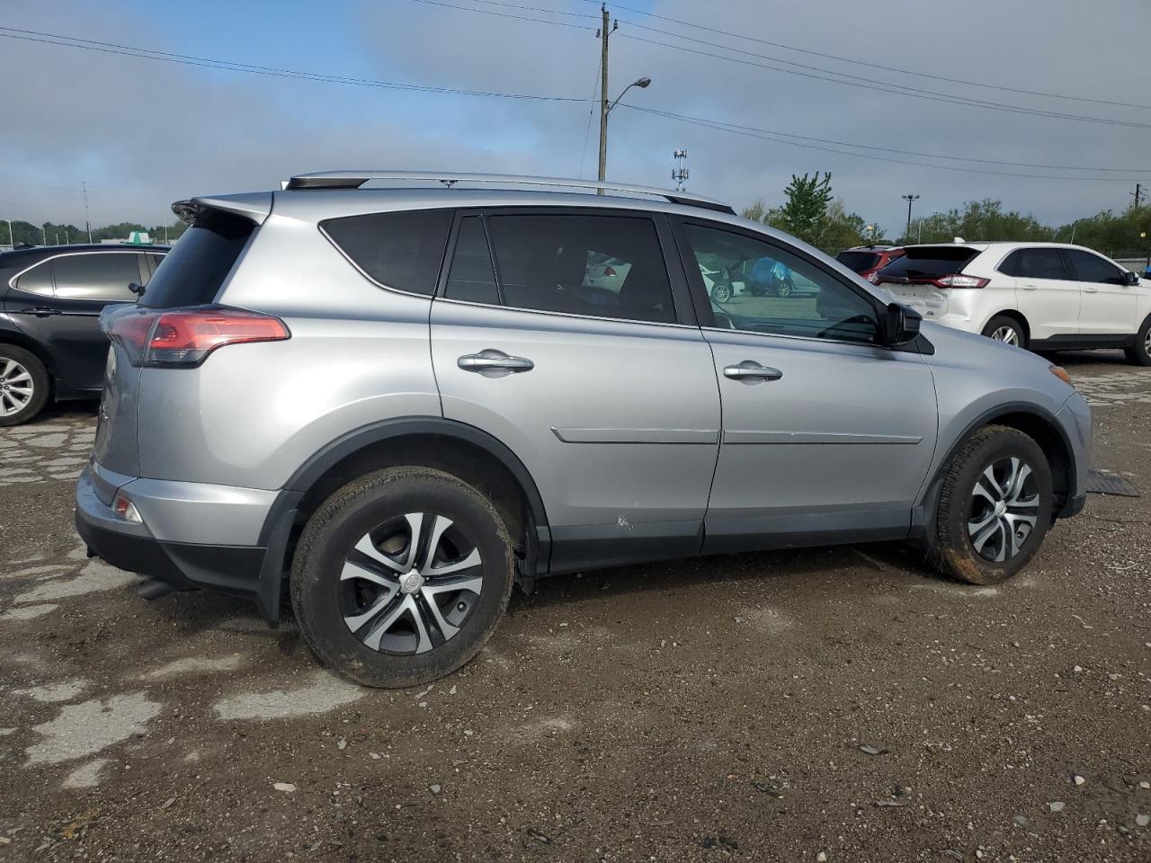 2016 TOYOTA RAV4 LE - Фото 3