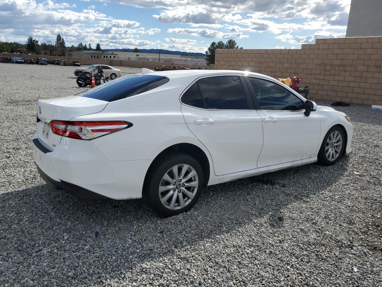 2019 TOYOTA CAMRY L - Image 3