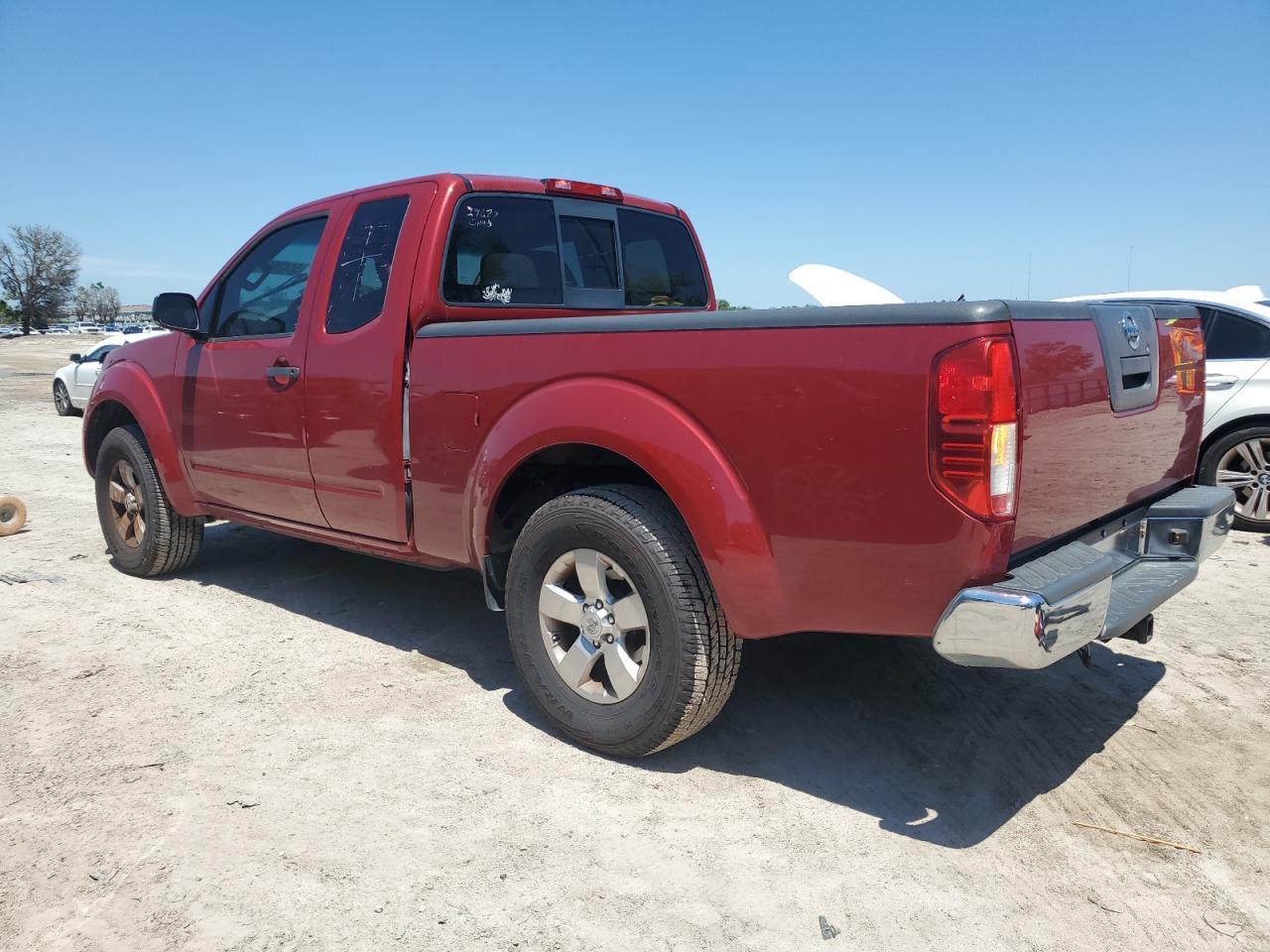 2012 NISSAN FRONTIER S - Фото 2