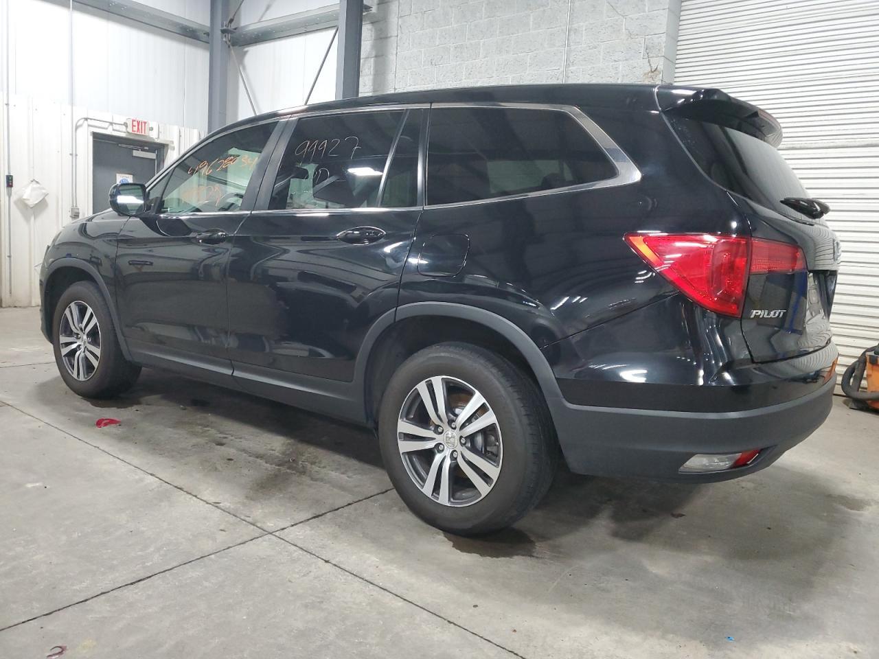 2018 HONDA PILOT EXL - Image 2