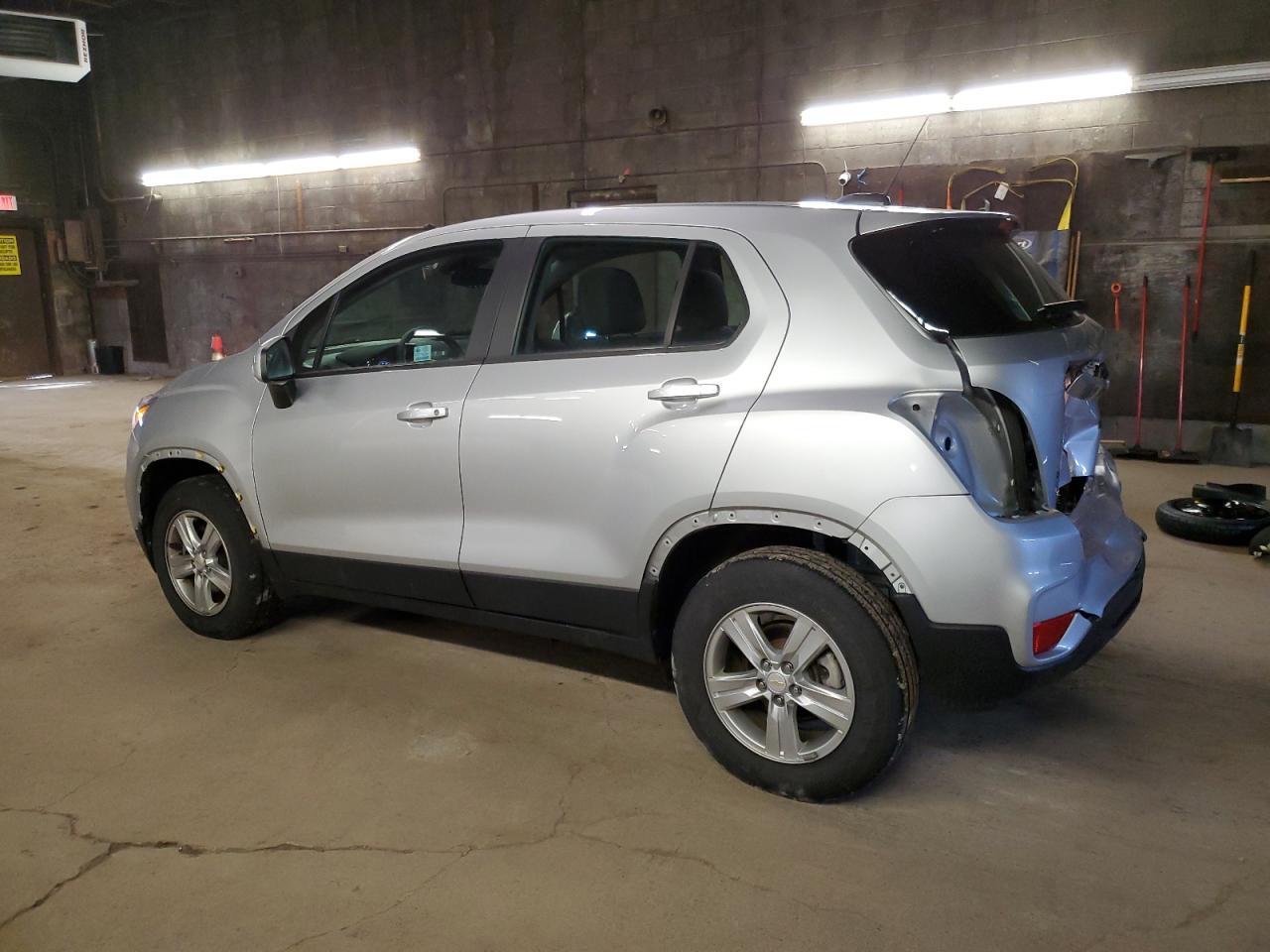 2021 CHEVROLET TRAX LS - Фото 2
