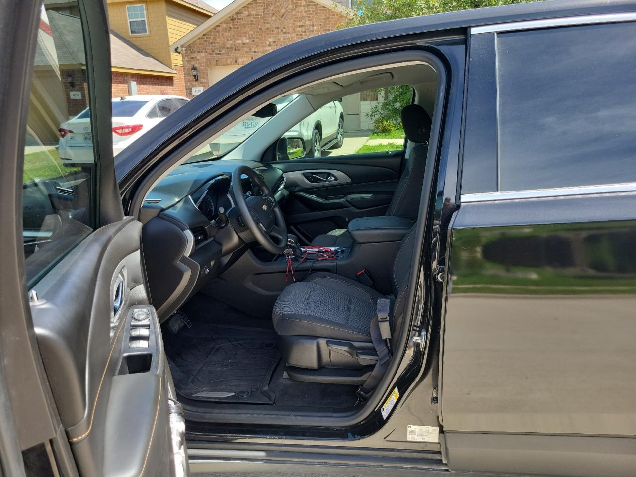 2021 CHEVROLET TRAVERSE L - Фото 5