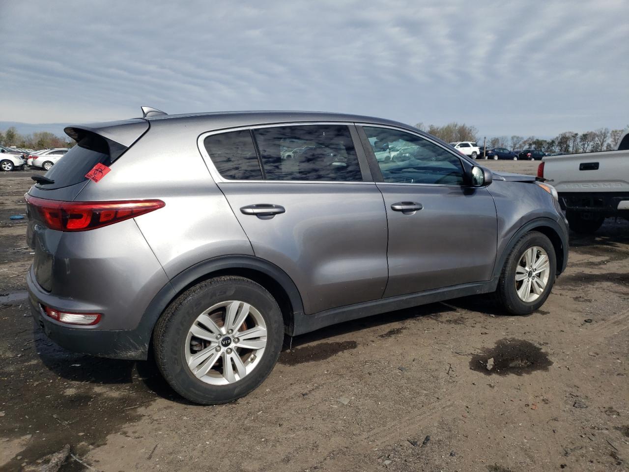 2017 KIA SPORTAGE L - Фото 3