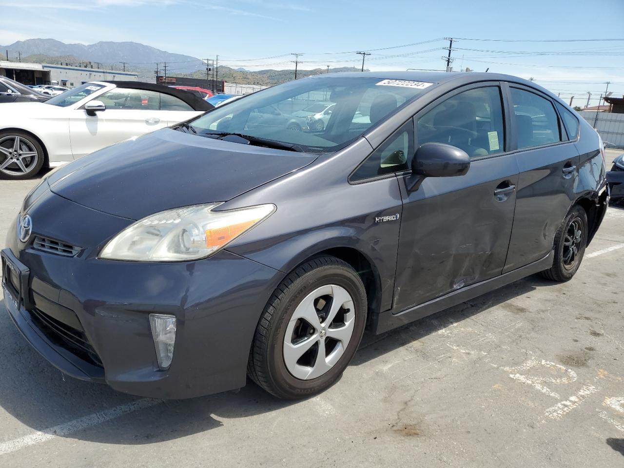 2015 TOYOTA PRIUS