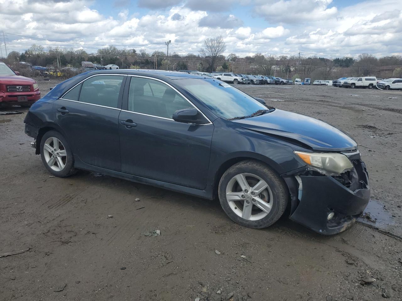 2014 TOYOTA CAMRY L - Image 4