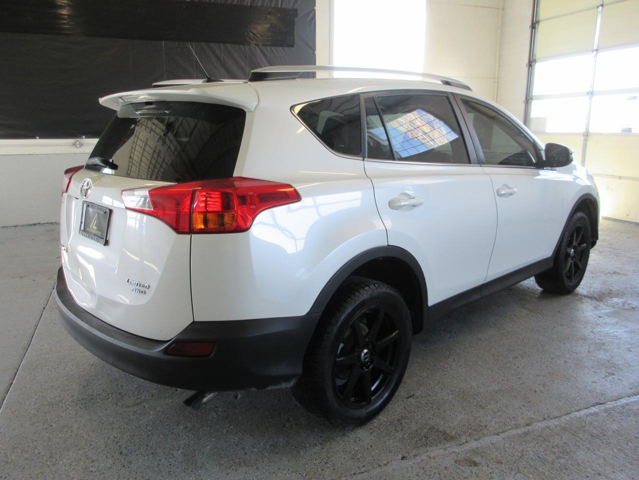 2014 TOYOTA RAV4 LIMIT - Image 3