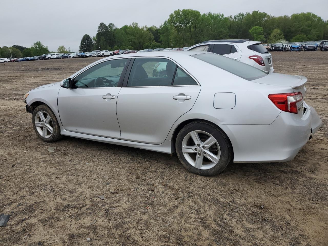 2014 TOYOTA CAMRY L - Image 2