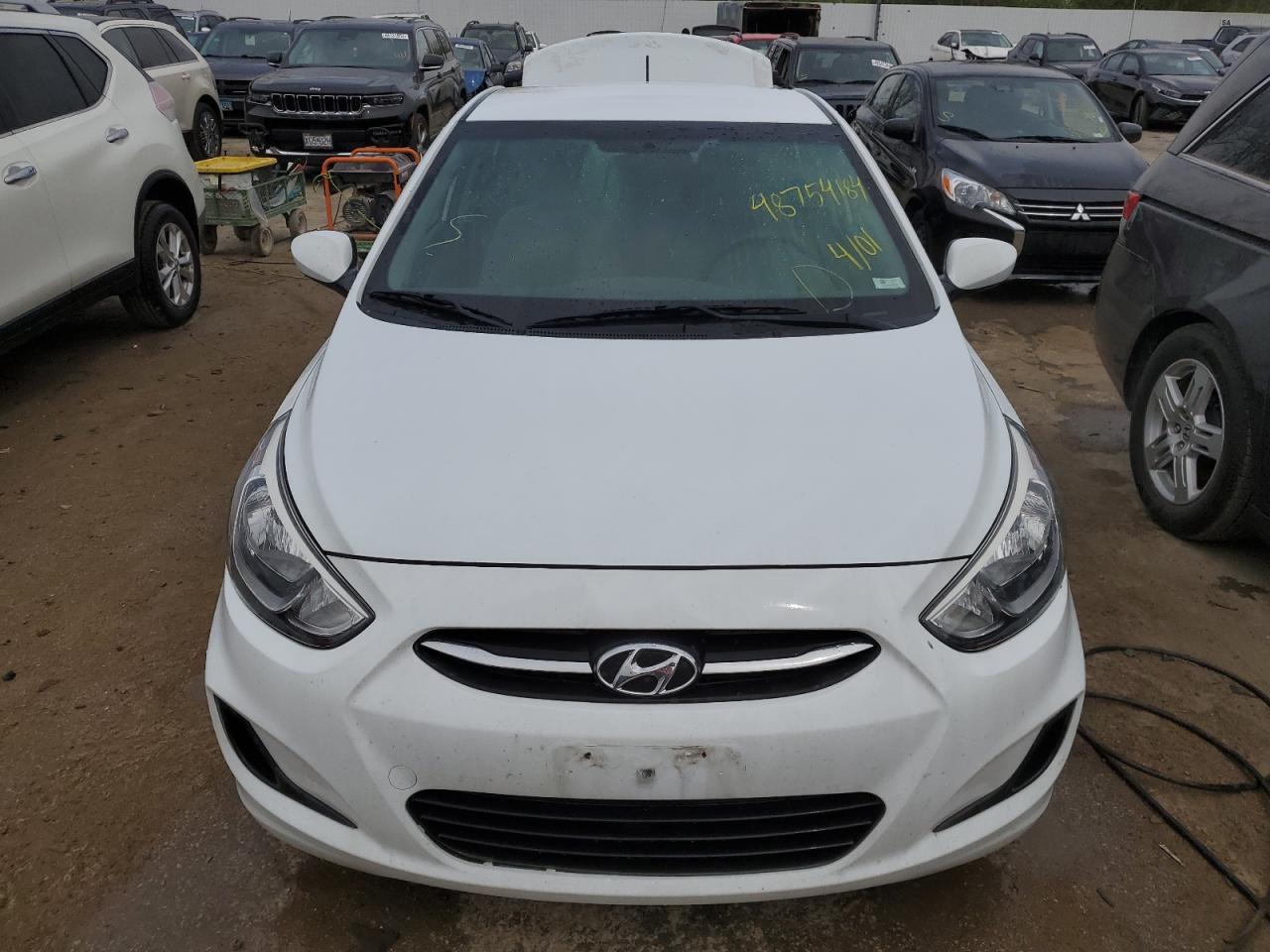 2017 HYUNDAI ACCENT SE - Image 5