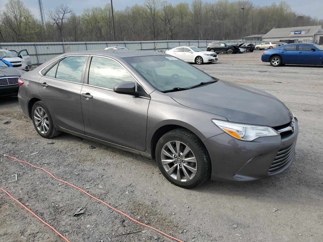2017 TOYOTA CAMRY LE - Image 4