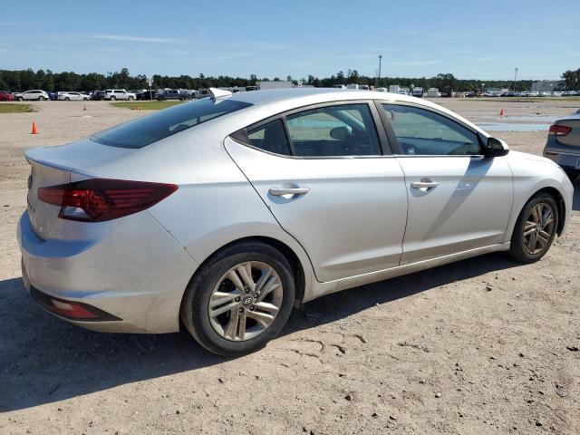2019 Hyundai Elantra Sel - Image 3
