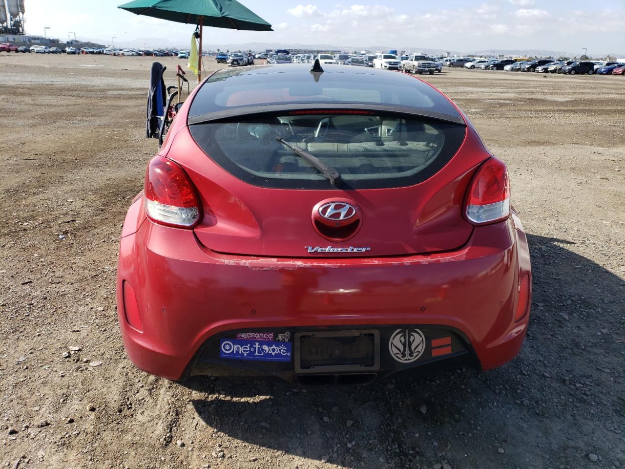 2013 HYUNDAI VELOSTER - Фото 6