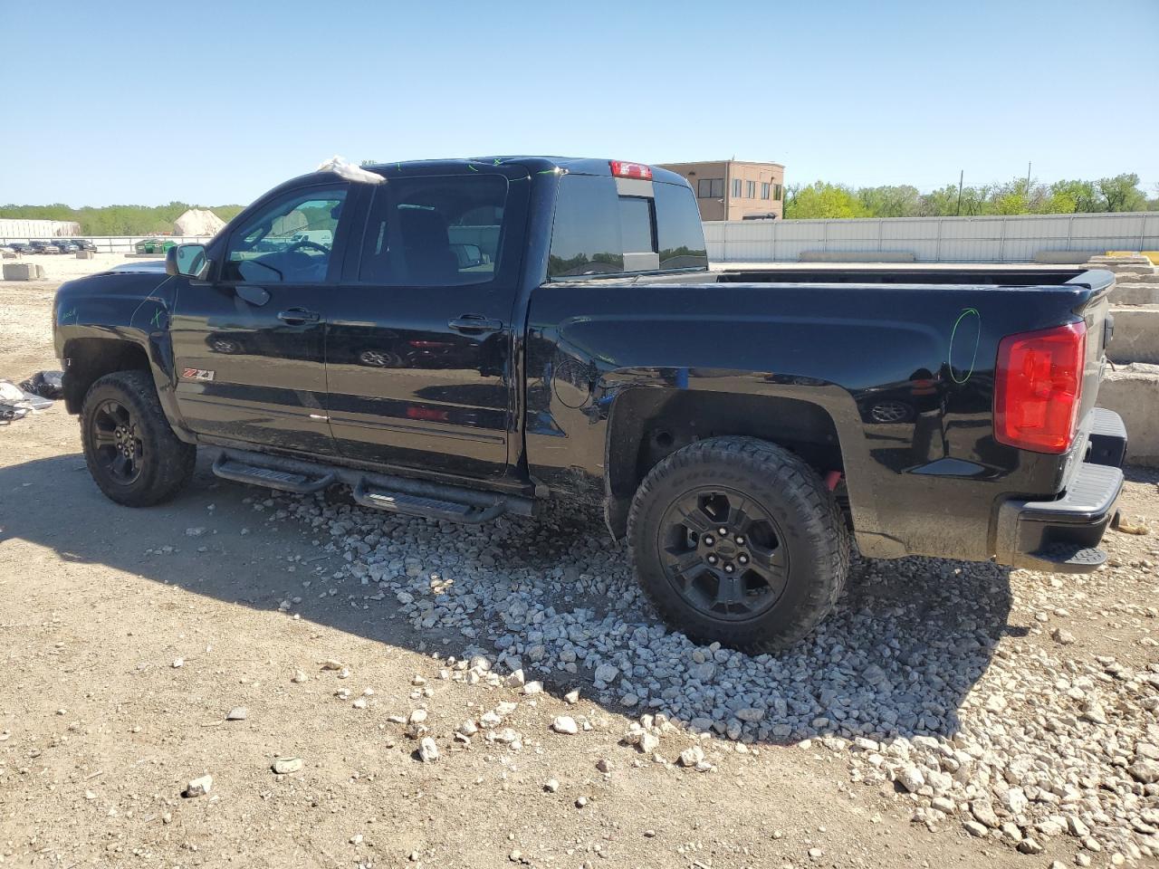 2017 CHEVROLET SILVERADO - Image 2