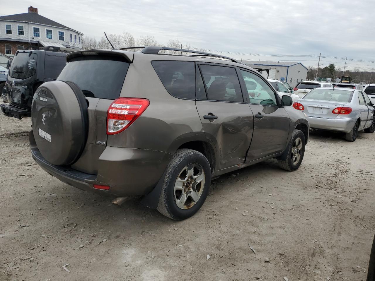 2011 TOYOTA RAV4 - Image 3