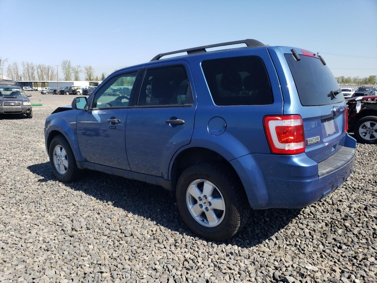 2010 FORD ESCAPE XLT - Фото 2