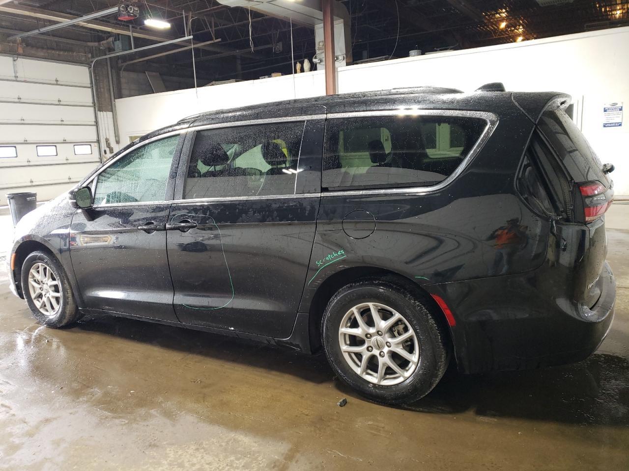 2022 CHRYSLER PACIFICA T - Image 2