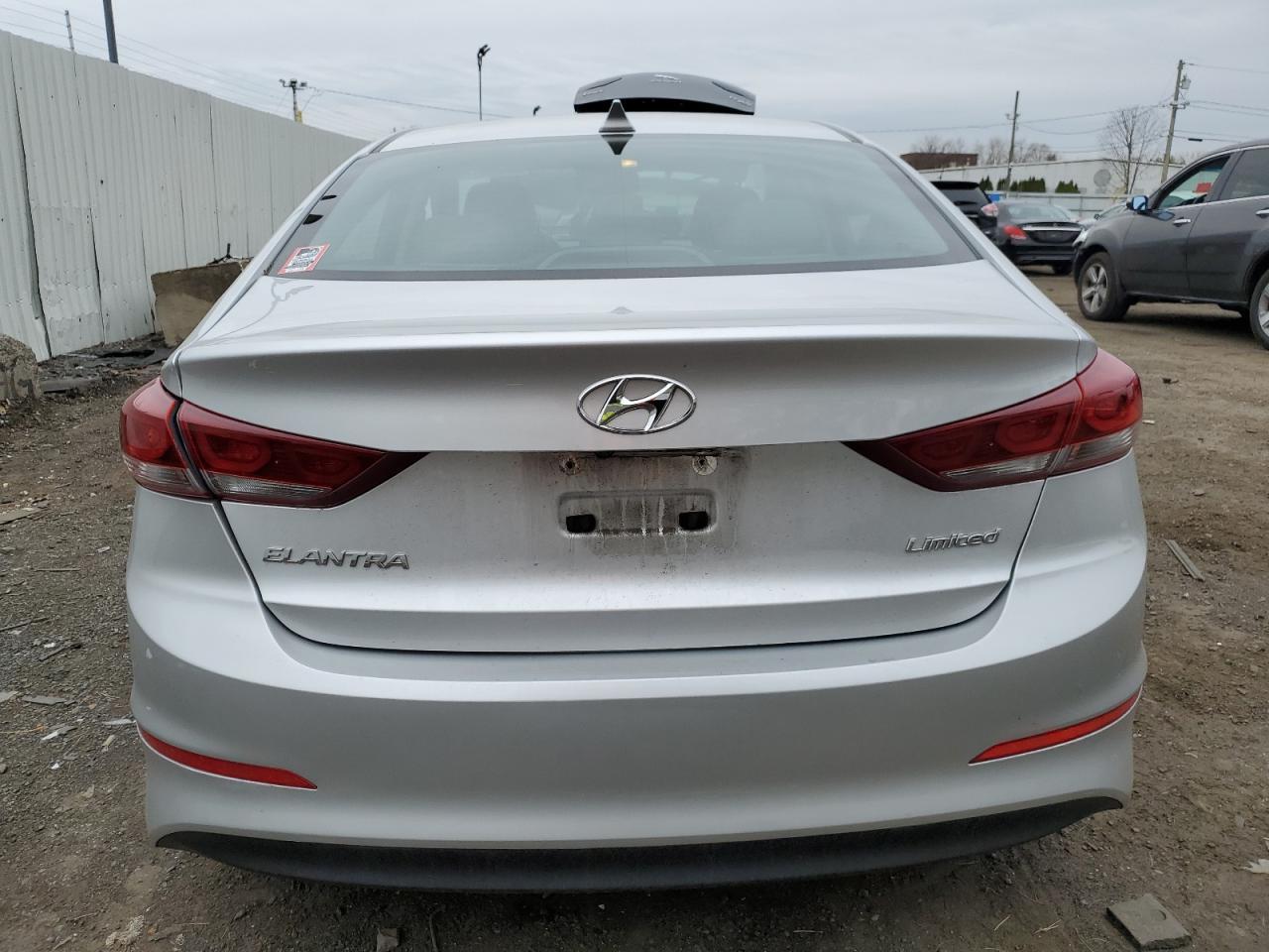 2017 HYUNDAI ELANTRA SE - Image 6