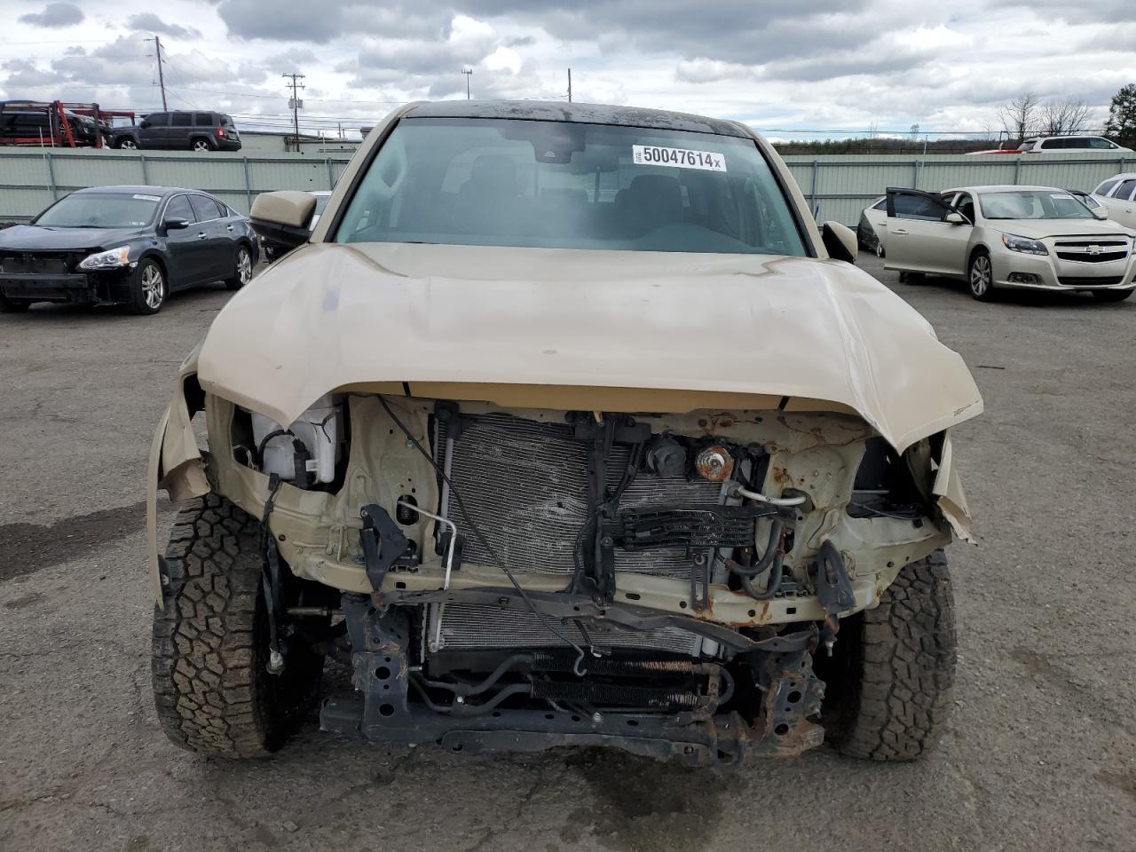 2019 TOYOTA TACOMA DOU - Фото 5