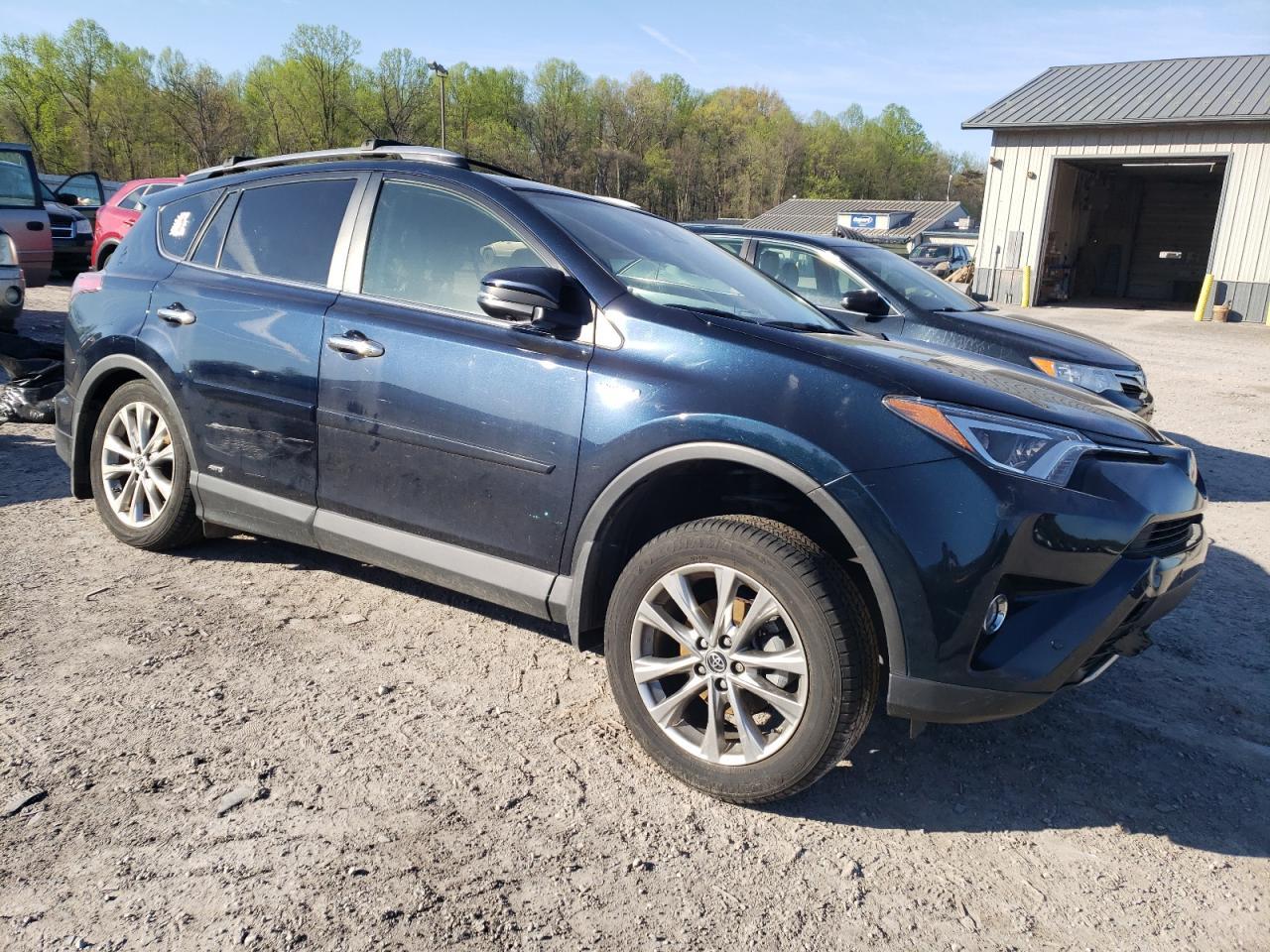 2017 TOYOTA RAV4 HV LI - Image 4
