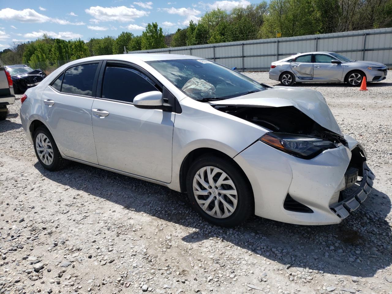 2018 TOYOTA COROLLA L - Image 4