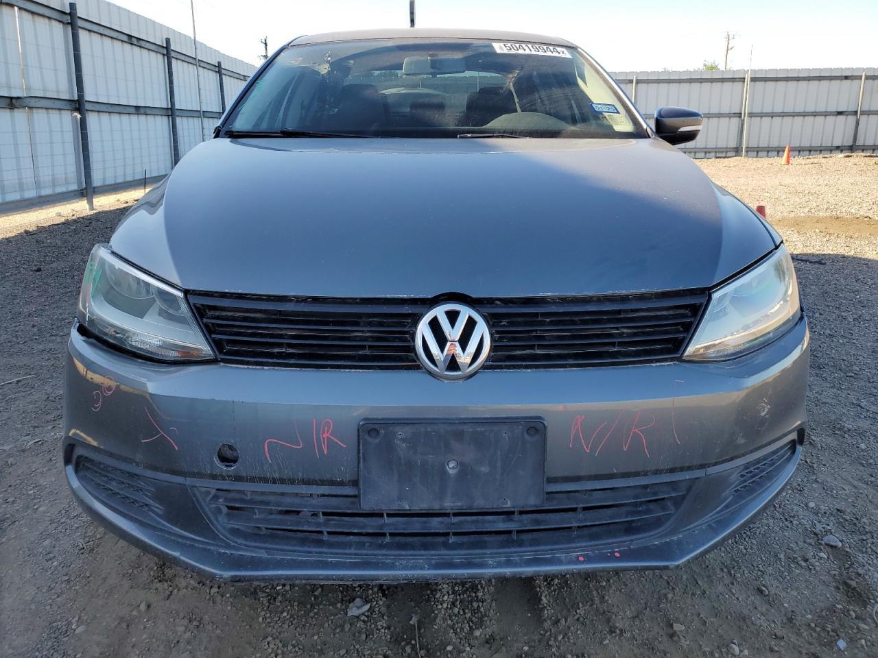 2014 VOLKSWAGEN JETTA SE - Фото 5